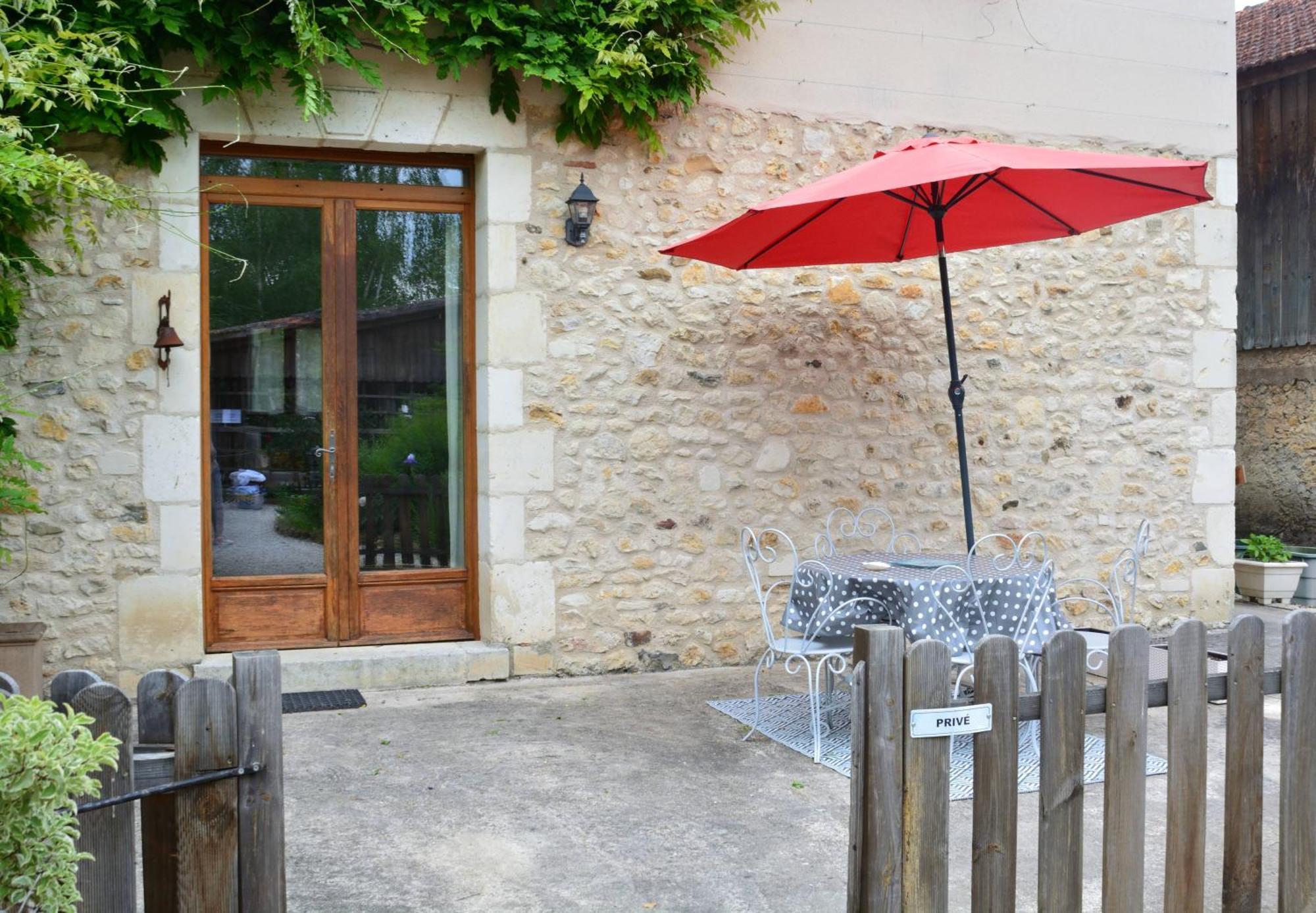 Gites Le Clos Du Verger Maurens  Экстерьер фото